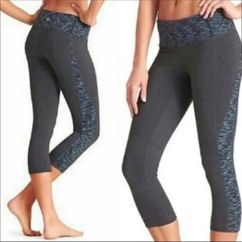 ATHLETA Splits Revelation Gray Blue Crop Leggings Medium - Picture 1 of 4
